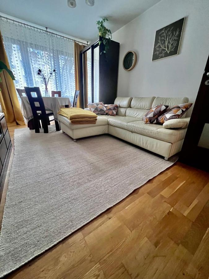 Yellow Apartment Airport Galeria Mokotow Netflix Варшава Екстер'єр фото