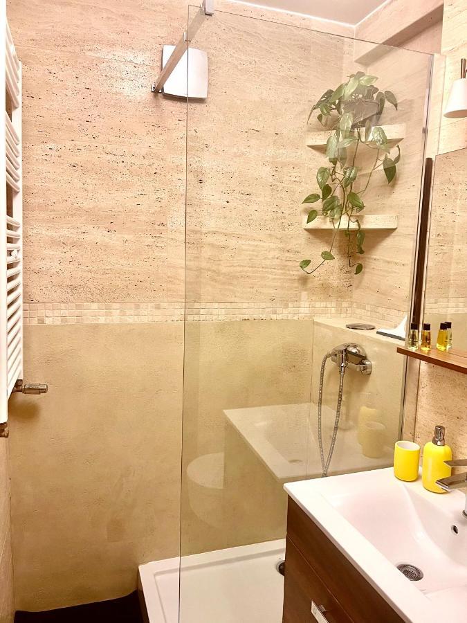 Yellow Apartment Airport Galeria Mokotow Netflix Варшава Екстер'єр фото
